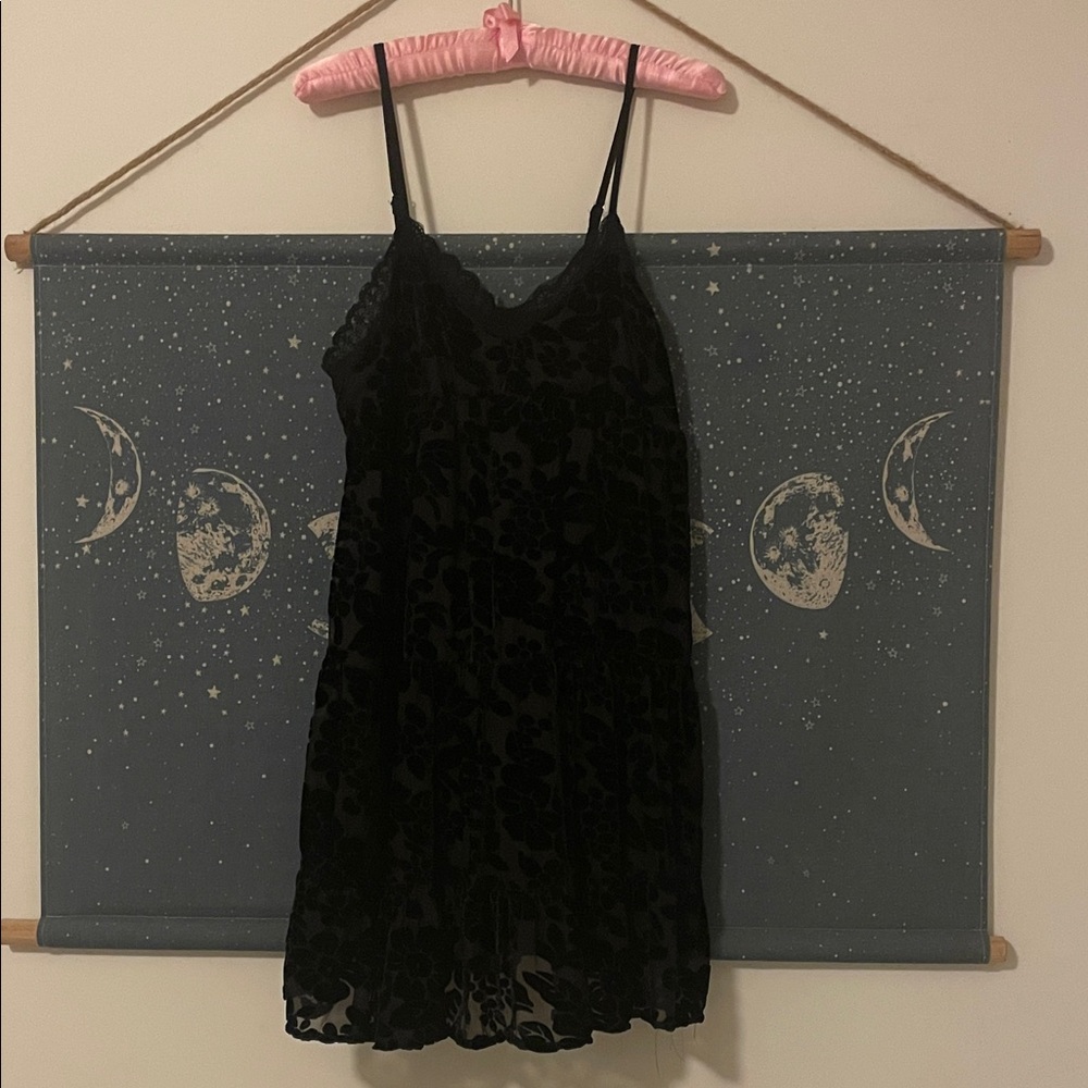 🌙ANGIE Burnout Black Velvet Slip Dress🌙
